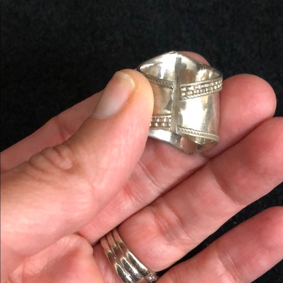 Silver Ring 💍 - Picture 5 of 5